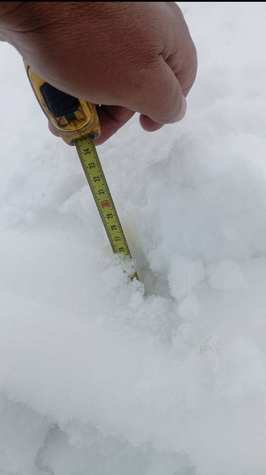 3 ilimiz beyaz örtüyle kaplandı! Kar kalınlığı 26 santimetre 5